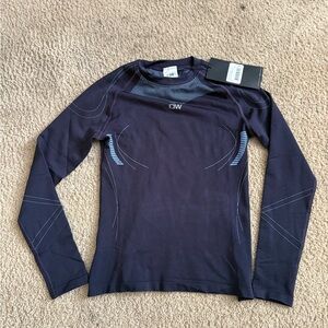 NWT ICIW ultra seamless long sleeves Navy size L